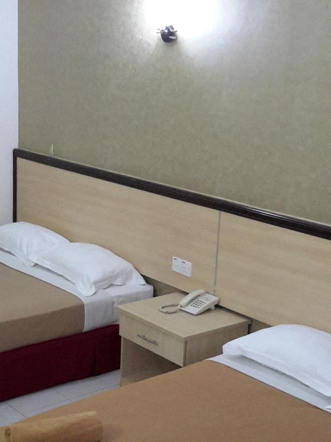 Tanjung Demong Beach Resort Kampung Kuala Besut Eksteriør billede